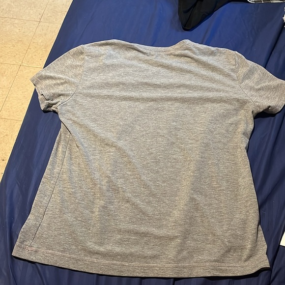 Grey T-shirt - Picture 2 of 2